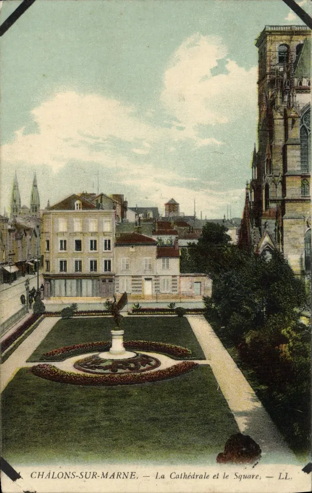 Châlons-sur-Marne — La Cathédrale et le Square — LL. - Frente