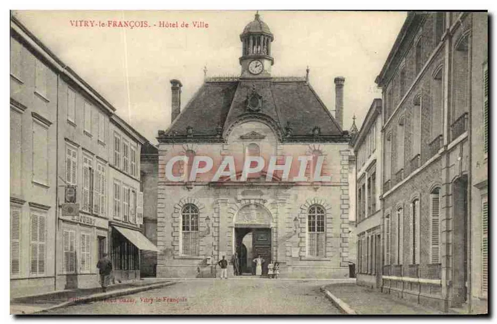 VITRY-le-FRANCOIS - Rathaus - Vorderseite