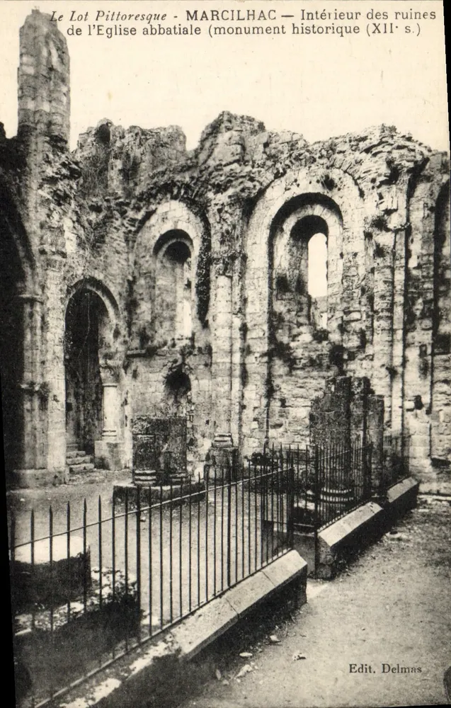 Innenansicht der Ruinen der Abteikirche in Marcilhac — Edit. Delmas - Vorderseite