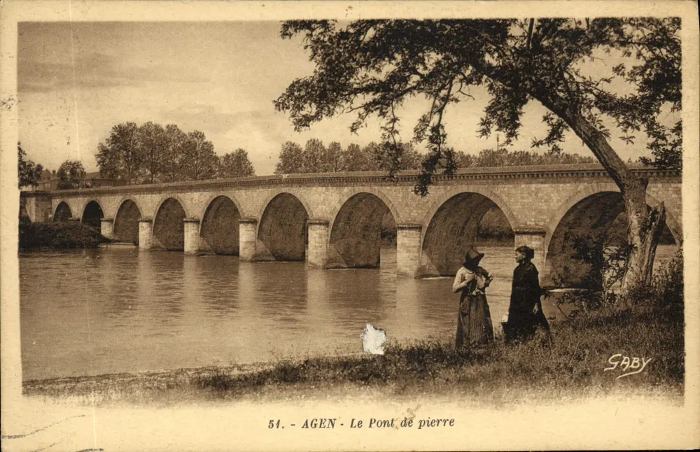 AGEN - Le Pont de pierre — pont en pierre à arches sur la Garonne, éditeur GABY, n° 54 - Frente