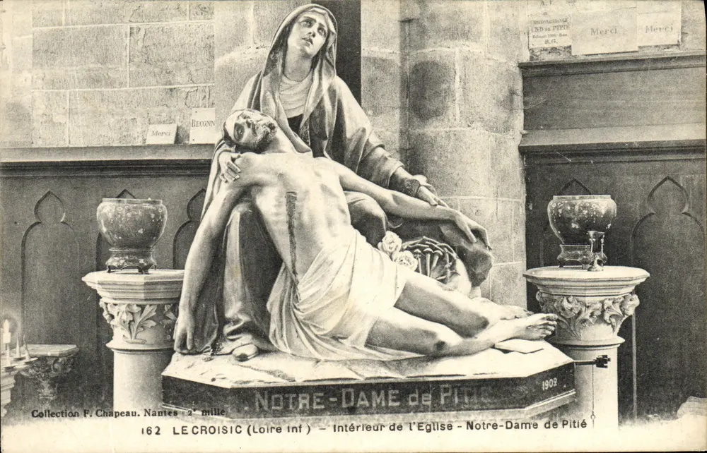 Notre-Dame de Pitié — Innenansicht der Kirche — Notre-Dame de Pitié — Sammlung F. Chapeau, Nantes — 162 - Vorderseite