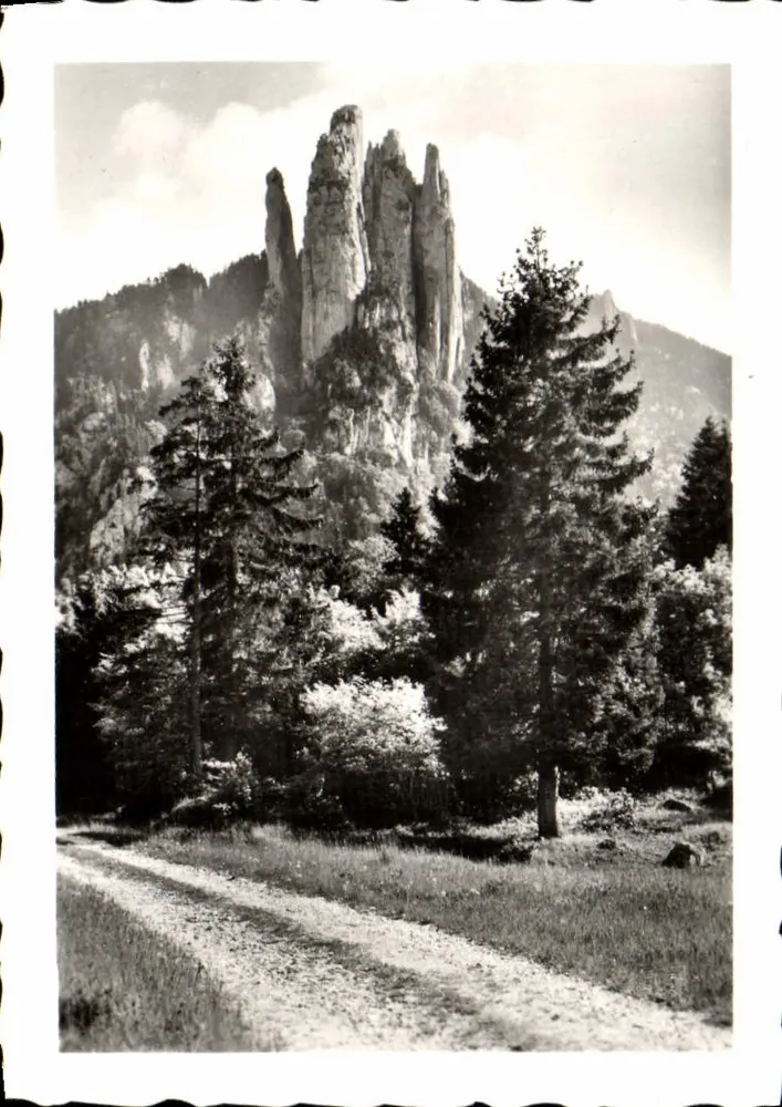 Les Trois Pucelles — n°12 - Frente