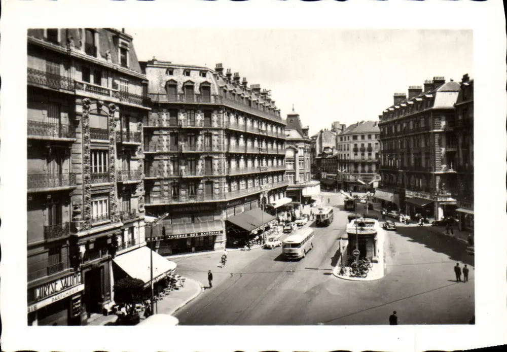 Rua Félix-Poulat — Centro de Lyon — n°7 - Frente