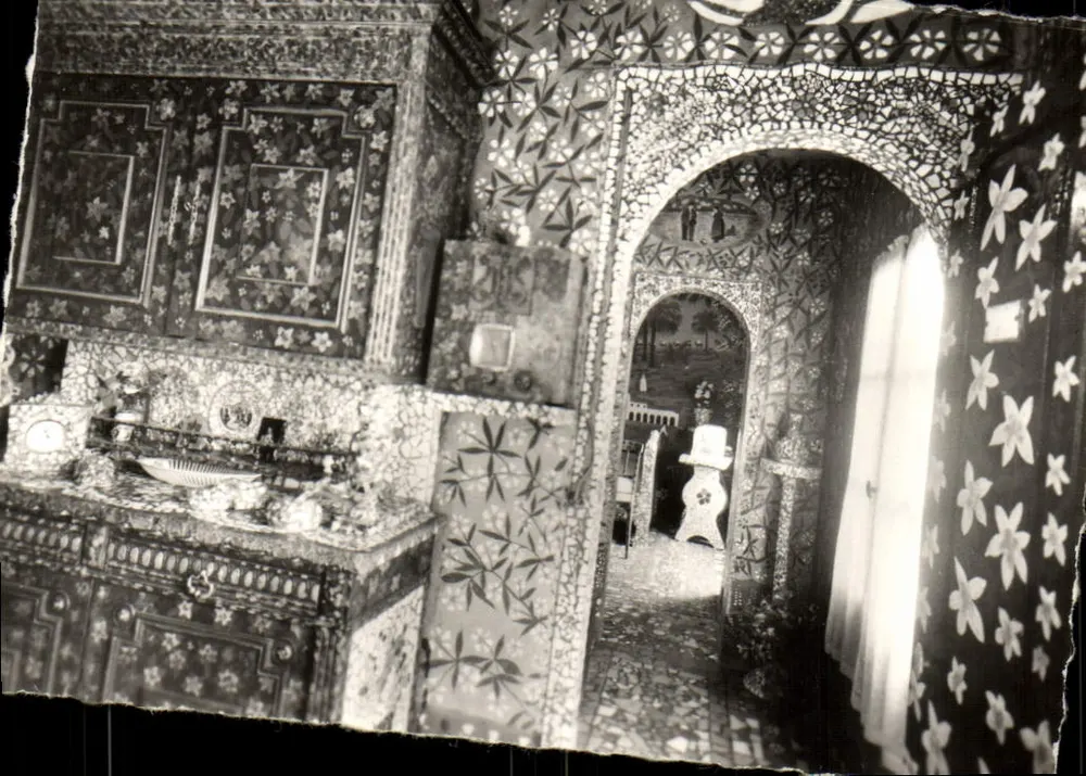 Interior da Maison Picassiette — 1973 - Frente