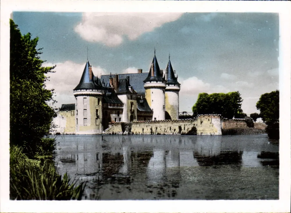 Castelo de Sully-sur-Loire — banhado pela Sange — Edições de Luxo « Estel » n°2722 - Frente