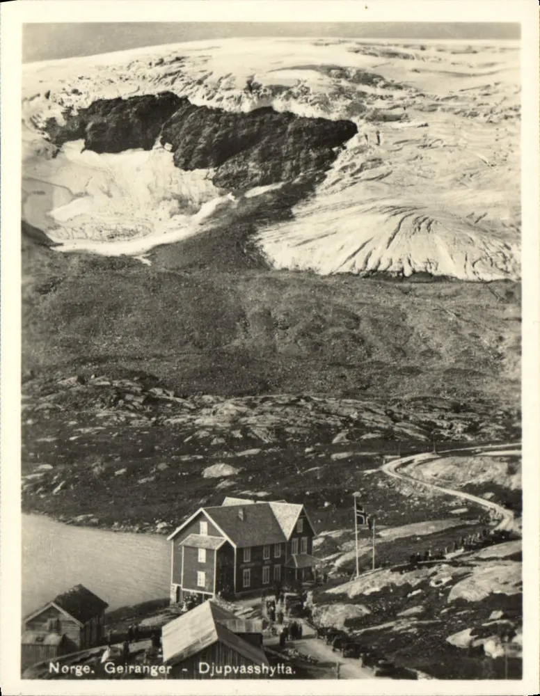 Geiranger - Djupvasshytta — panoramische uitzicht op de gletsjer — onbekende uitgever, serie-nummer niet zichtbaar - Voorkant