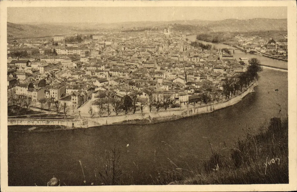 Cahors (Lot) — Panoramische Ansicht — La Douce France, n°46 - Vorderseite