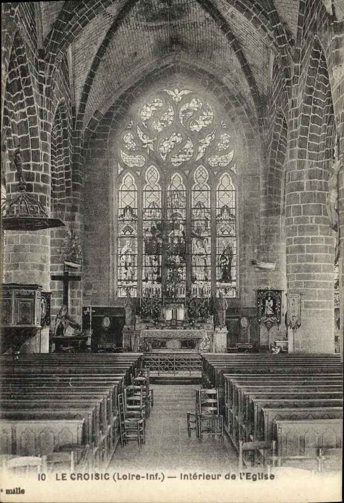 Le Croisic (Loire-Inf.) — Interior da Igreja — Editor: mille, n° 10 - Frente