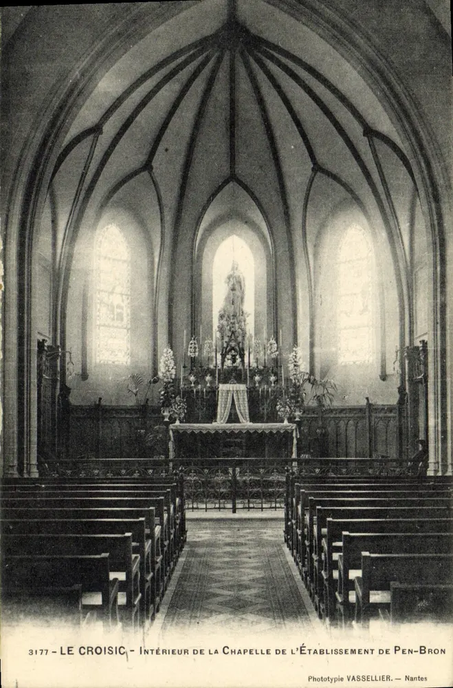 Le Croisic — Innenansicht der Kapelle des Pen-Bron-Establishments — Phototypie Vassellier, Nantes, Nr. 3177 - Vorderseite