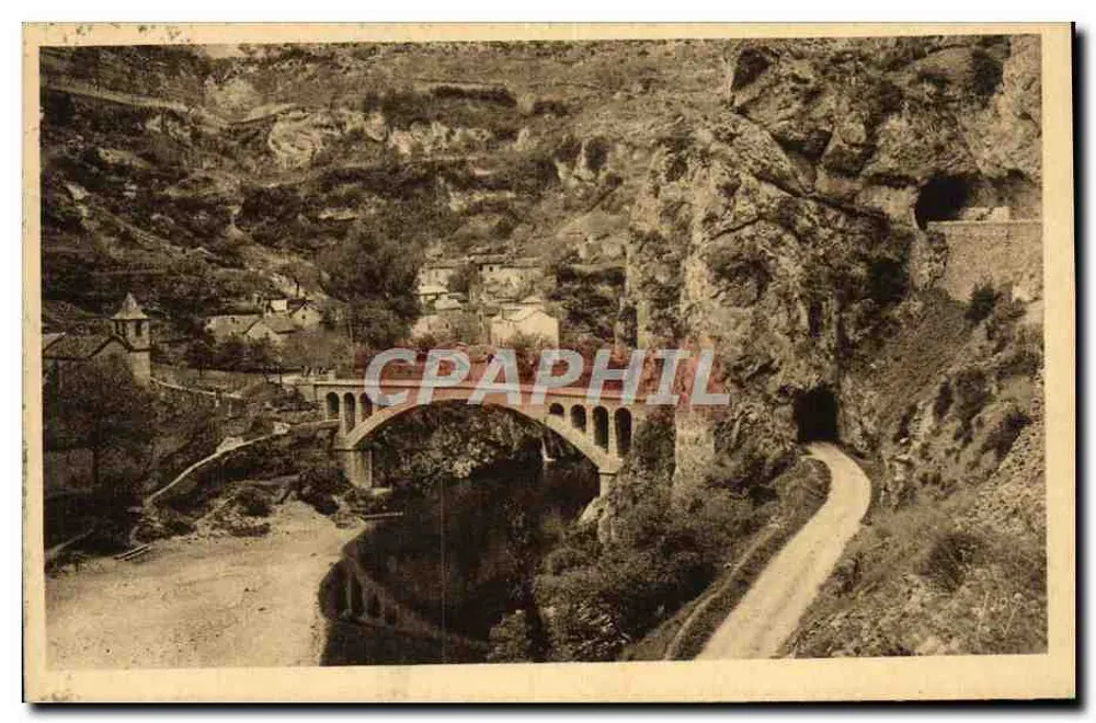 Gorges do Tarn — Saint-Chély-d'Apcher (Lozère) — Les Éditions d'Art Martel - Frente