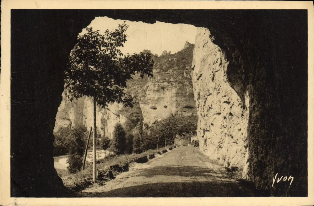 Gorges do Tarn — Entrada do Cirque dos Beaumes — Yvonn - Frente