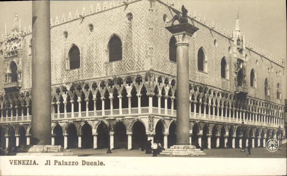 Veneza. O Palácio Ducal — vista do Palácio dos Dógenes com a Coluna da Liberdade — editor União Postal Universal - Frente