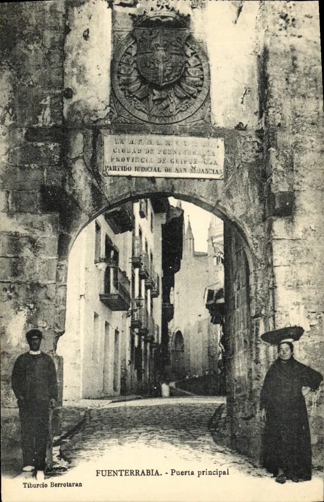 Fuenterrabía - Porta principal — Tiburcio Berrotaran - Frente