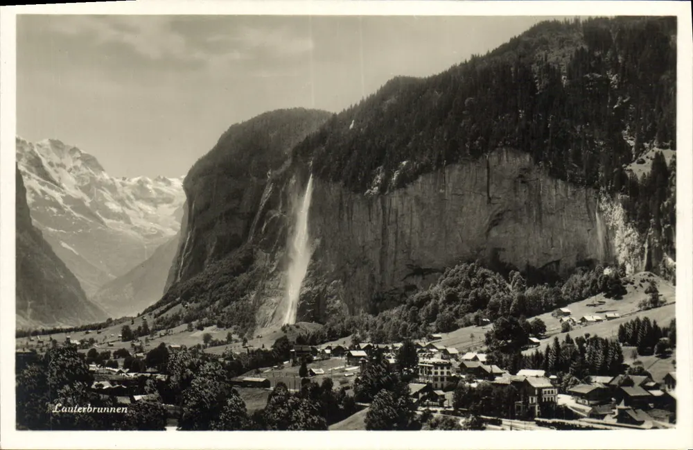 Lauterbrunnen — vue panoramique avec cascade et montagnes enneigées — Kunstverlag Schild-Michael, Brions, n° 1086 - Frente