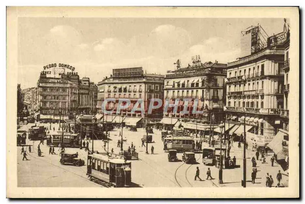 Madrid - Puerta del Sol — vista animada com trams e lojas — Heliotipia de Kallmeyer y Gautier, Madrid - Frente