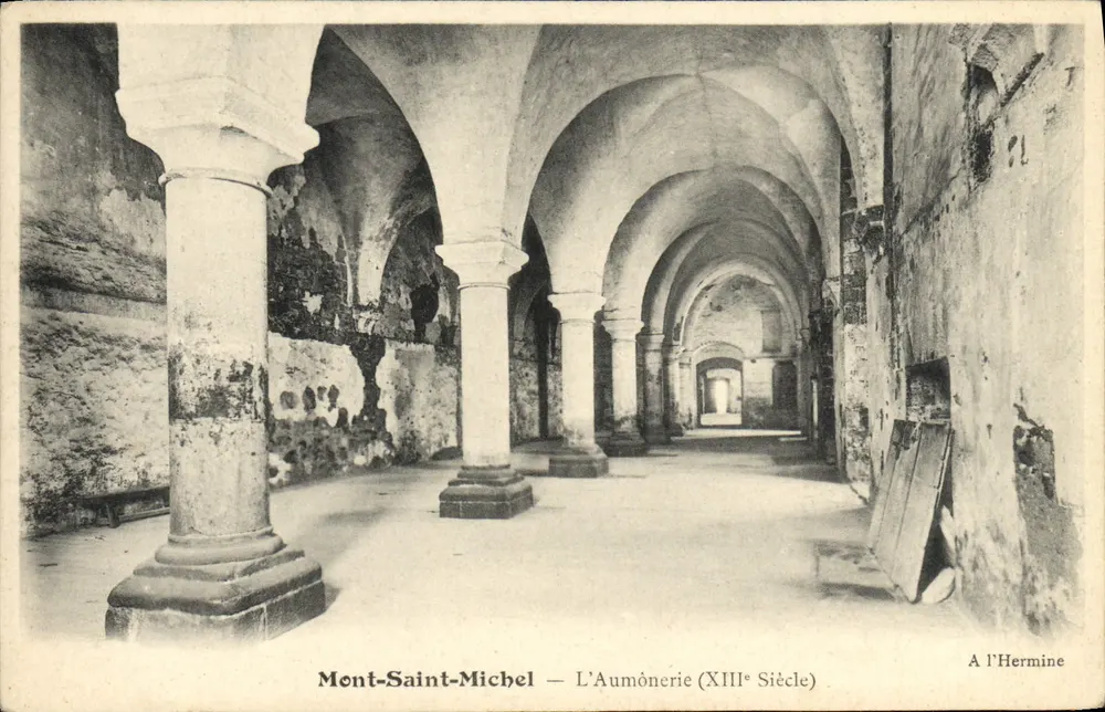 Mont-Saint-Michel — A Aumônerie (Século XIII) — A l'Hermine - Frente