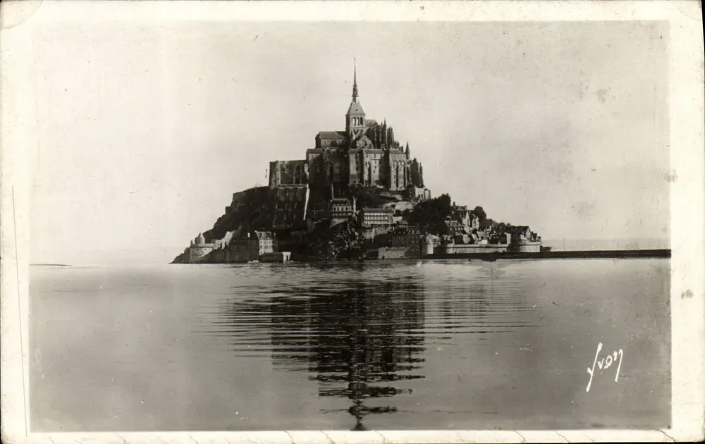 Mont-Saint-Michel — Panoramablick — Les Éditions d'Art 'La Douce France', Paris - Vorderseite