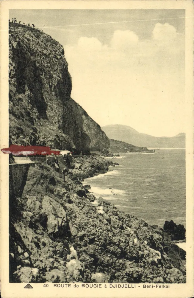 Route de Bougie à Djidjelli - Beni-Felkai — vue côtière avec falaise et route - Vorderseite