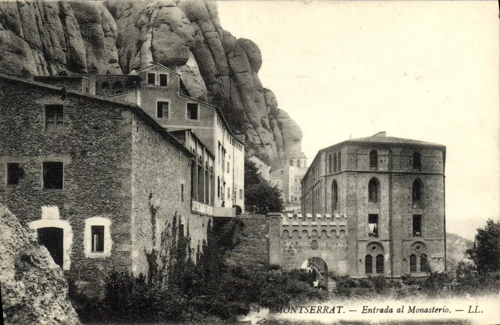 Montserrat — Entrada ao Mosteiro — LL. - Frente