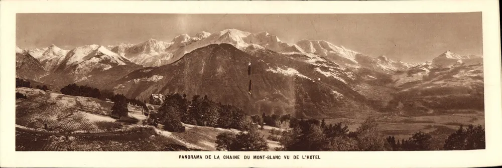 Panorama der Mont-Blanc-Kette vom Hotel aus — Grand Hotel du Mont-Blanc, Passy (Haute-Savoie) - Vorderseite