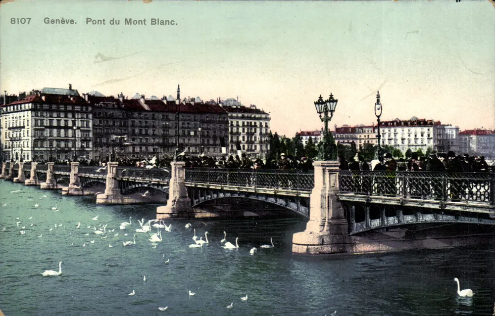 Genebra. Ponte do Mont Blanc — vista com cisnes — série 8107 - Frente