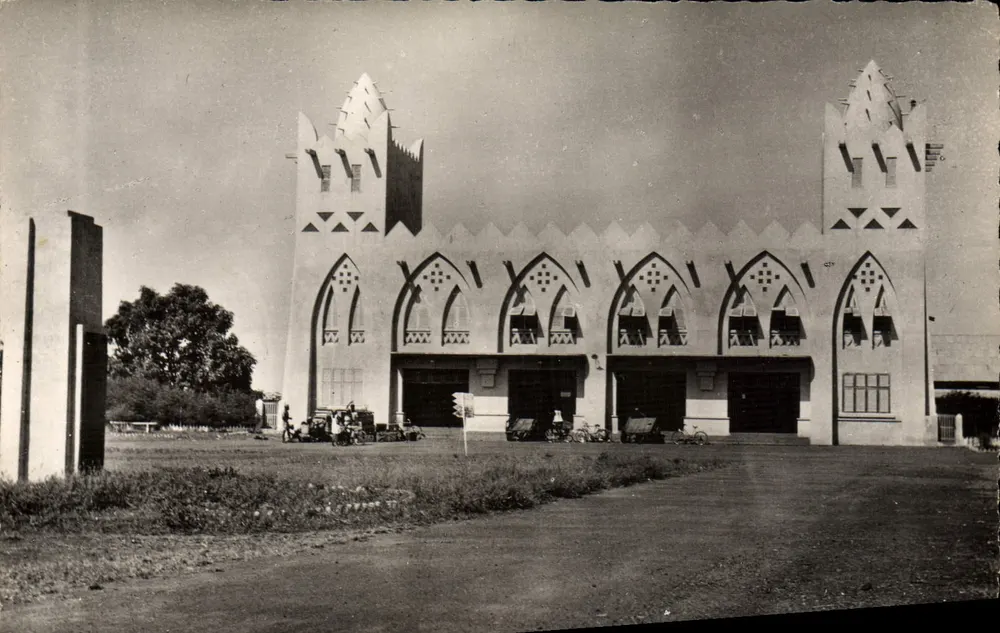 Bobo-Dioulasso — A Estação — Edições de Bobo-Dioulasso & Cie - Frente