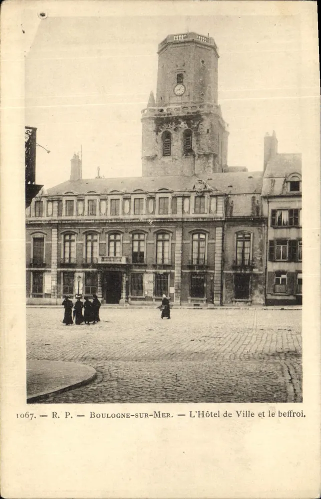 Boulogne-sur-Mer — Das Rathaus und der Glockenturm — R.P. n°1067 - Vorderseite