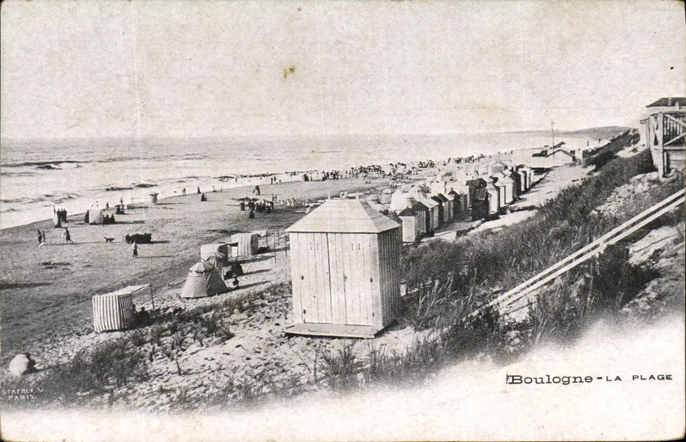 Boulogne-la Plage — vista da praia com cabines e promenade — Staerckx, Paris - Frente