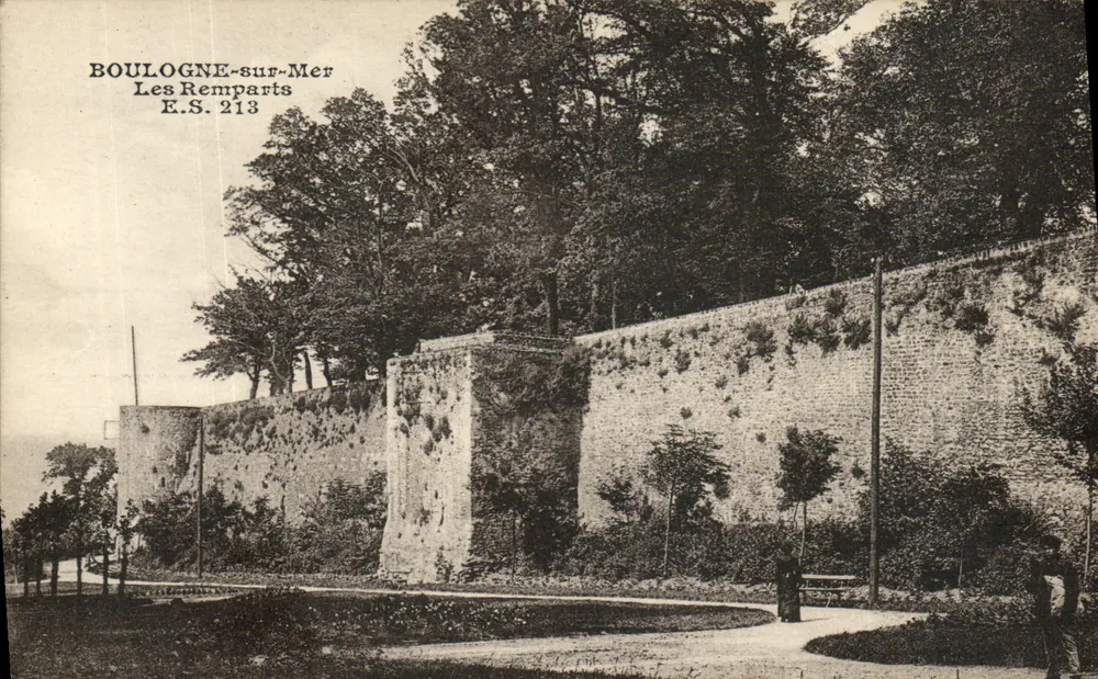 Boulogne-sur-Mer — Die Mauern — E.S. 213 - Vorderseite