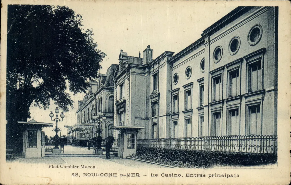 Boulogne-sur-Mer — Das Casino. Haupteingang — Phot Combier Macon, Nr. 48 - Vorderseite