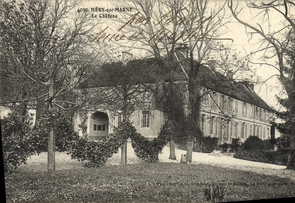 MÉRY-sur-MARNE — O Castelo — Fotografia G. Brindelck, rua St Nicolas - Frente
