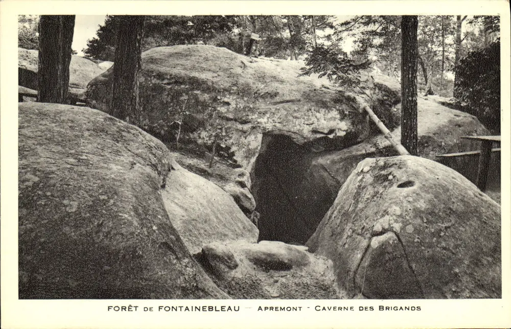 Forêt de Fontainebleau — Apremont — Höhle der Räuber - Vorderseite
