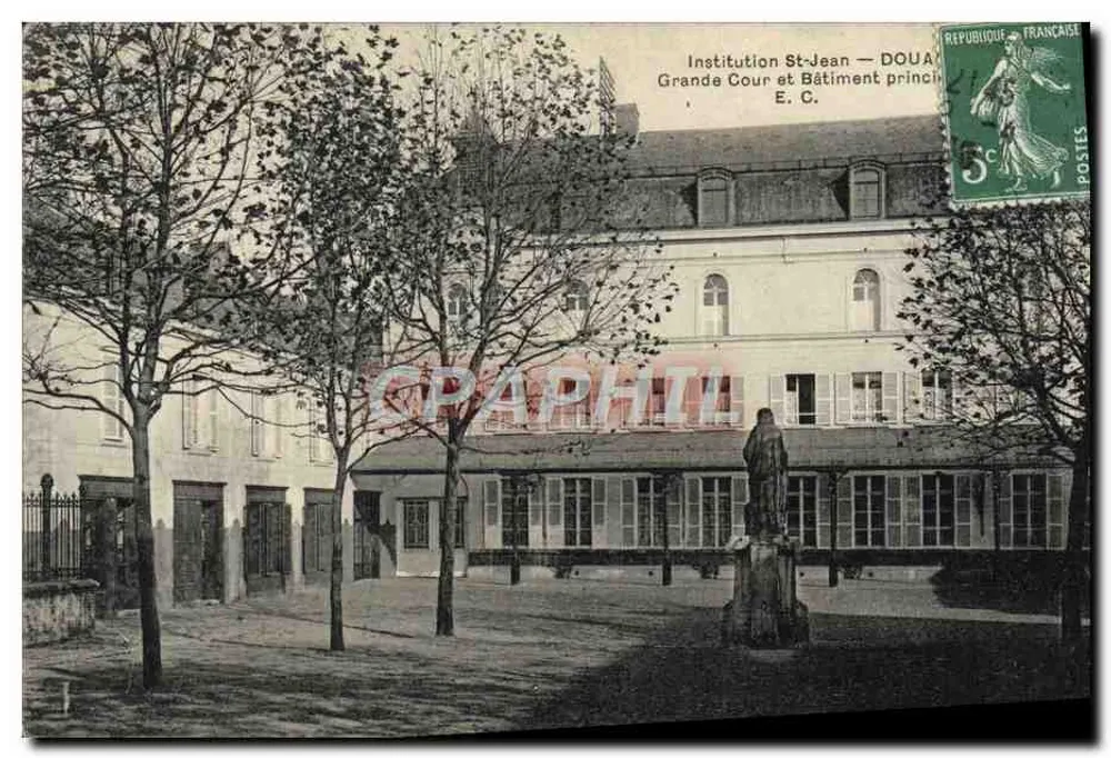 Institution St-Jean — DOUA — Haupthof und Hauptgebäude — E. C. - Vorderseite