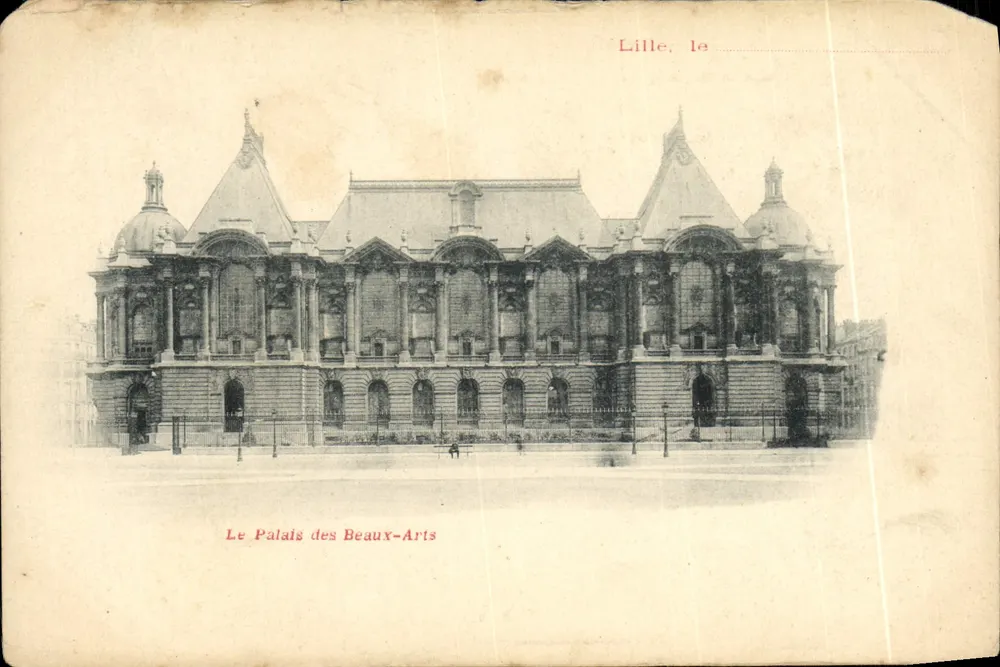 Lille, le Palais des Beaux-Arts — façade néo-classique avec dômes et arcades — éditeur non identifié - Frente