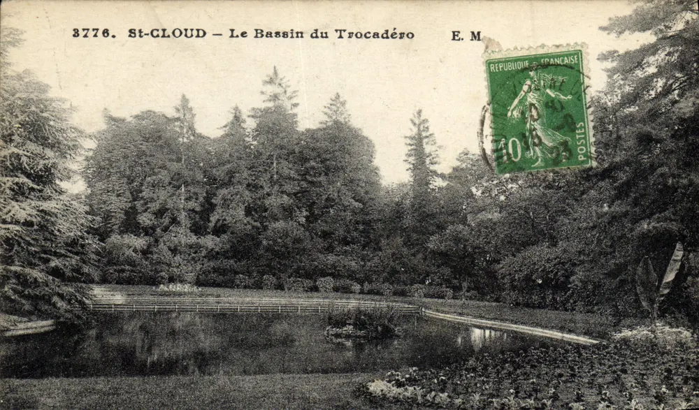St-Cloud — O Lago do Trocadéro — E. M. n°3776 - Frente