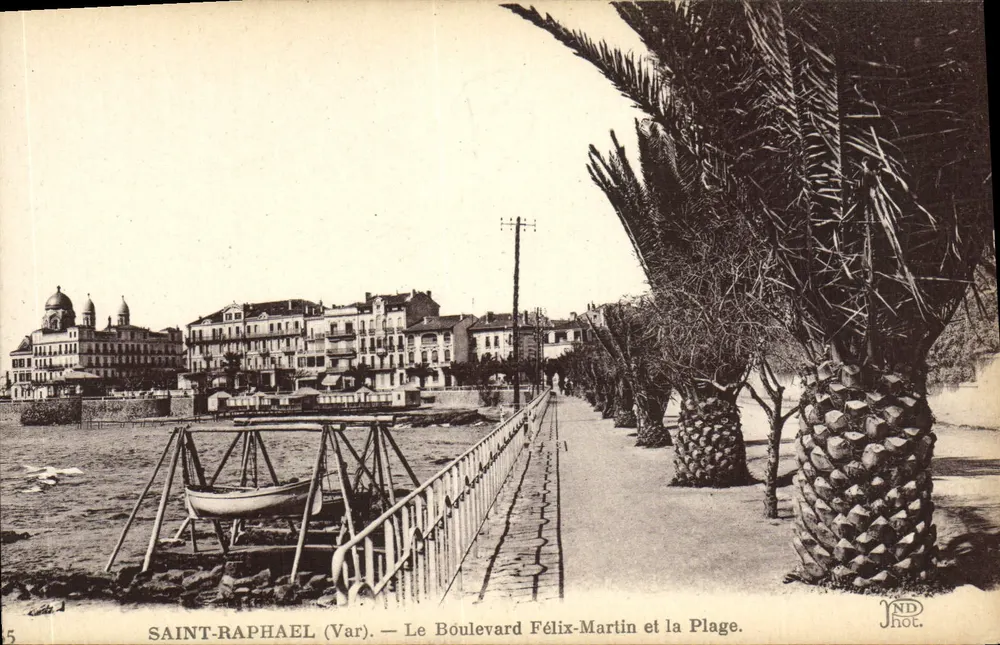 Saint-Raphaël (Var) — Boulevard Félix-Martin und die Strandpromenade — JND Hot. - Vorderseite