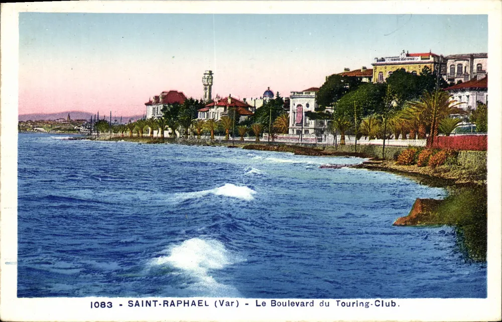 Saint-Raphaël (Var) — O Boulevard do Touring-Club — editor A.D.-M. n° 1083 - Frente