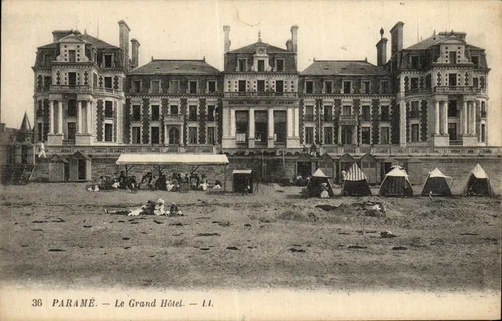 Paramé — O Grande Hotel — I.I. — Editor: I.I. - Frente