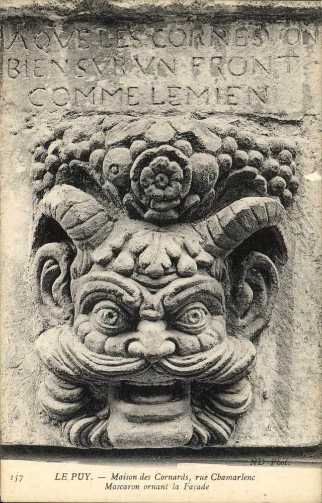 Le Puy — Haus der Cornards, Masken-Verzierung an der Fassade — ND Phot. n° 157 - Vorderseite