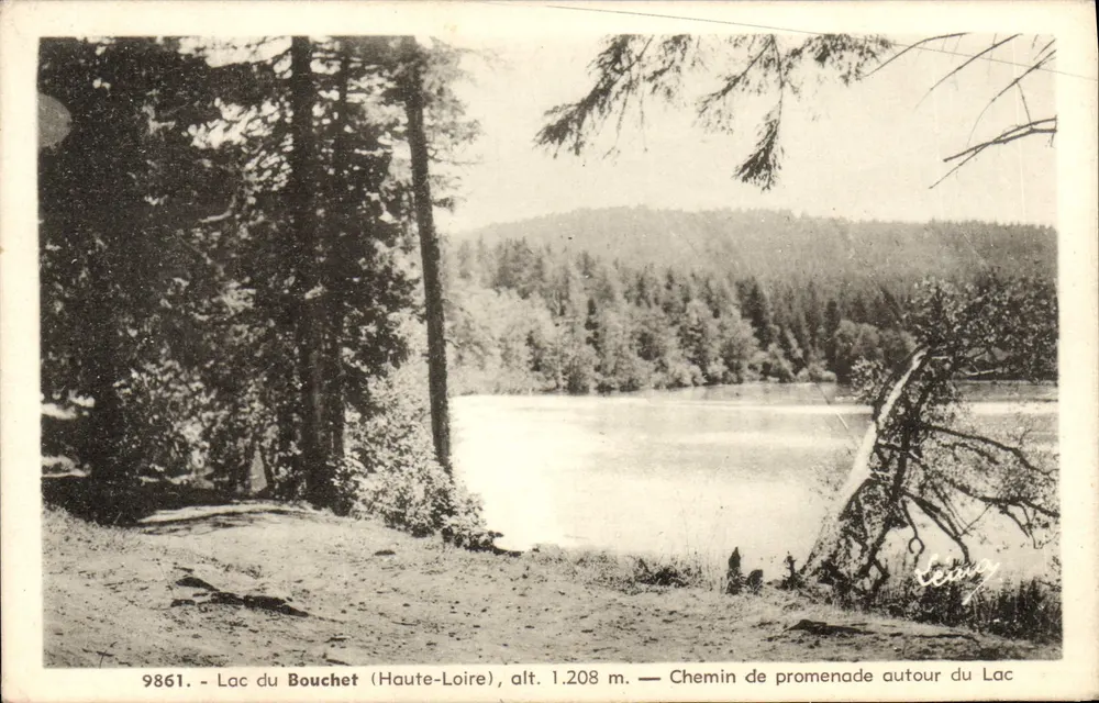 See Bouchet (Haute-Loire) — Promenadenweg um den See — Léon Margent, n°9861 - Vorderseite