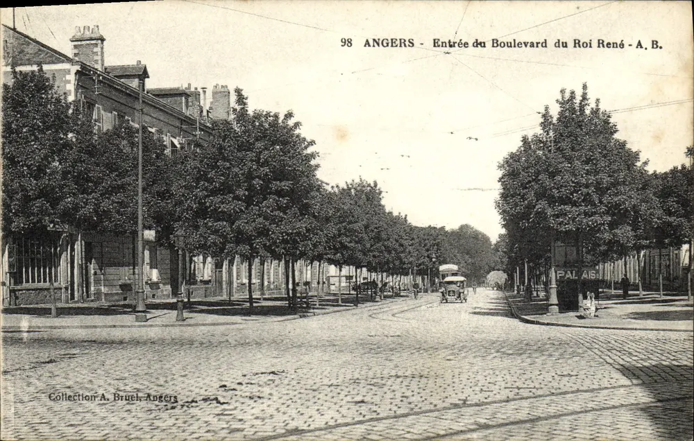 Angers - Entrada do Boulevard du Roi René - A. B. - Frente