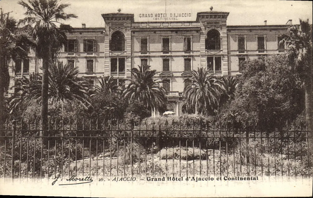 Ajaccio — Grand Hôtel d'Ajaccio und Continental — J. Moretti, n°26 - Vorderseite