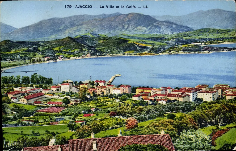 Ajaccio — La Ville et le Golfe — LL - Frente