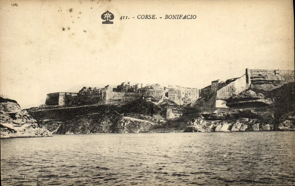 Bonifacio — vista do porto e dos muros — Edição Piolet, Nizza, em Bonifacio - Frente