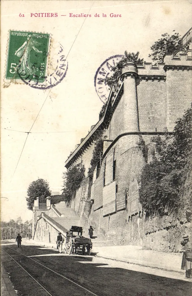 Poitiers — Escadarias da Estação — Editor não identificado, n° de série 62 - Frente