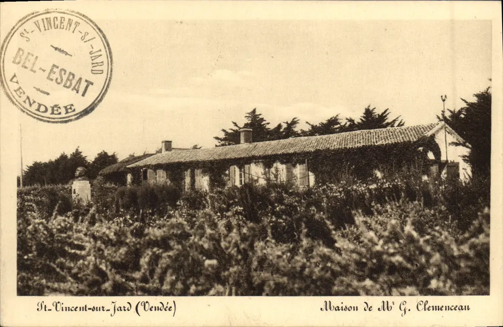 St-Vincent-sur-Jard (Vendée) — Casa da Sra. G. Clemenceau — editor não visível - Frente