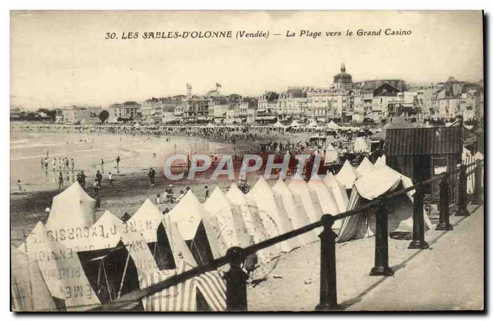 Les Sables-d'Olonne (Vendée) — Der Strand in Richtung Grand Casino — Phototype J. Dupin, n°30 - Vorderseite