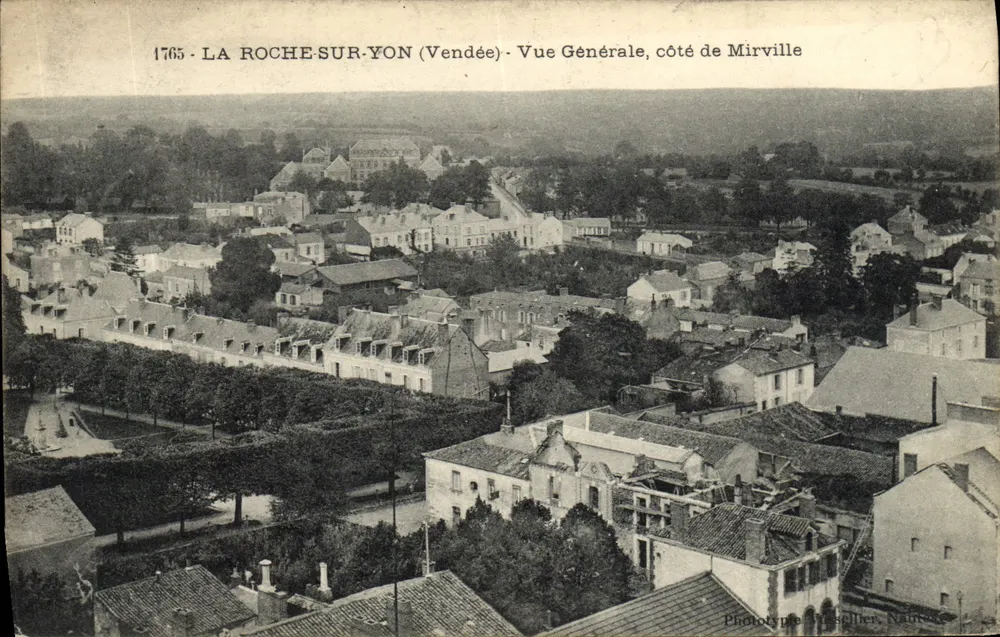 LA ROCHE-SUR-YON (Vendée) — Vue Générale, côté de Mirville — Phototypie B. Bellier, Nantes - Recto