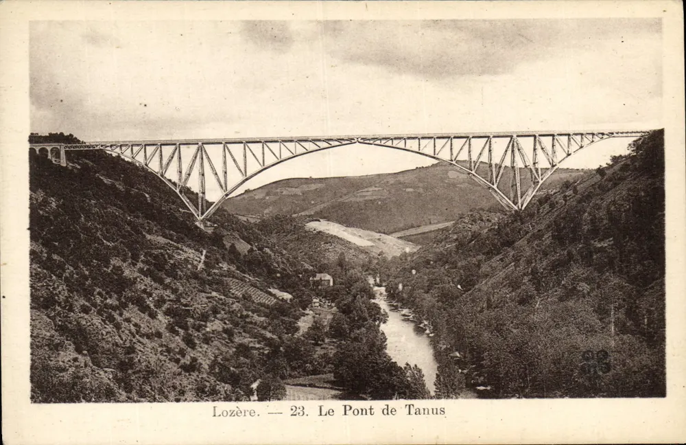 Lozère — 23. O Ponte de Tanus - Frente