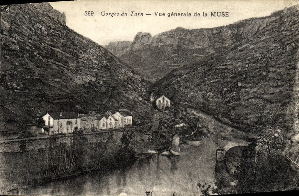 Gorges do Tarn — Vista geral da MUSE — n° 369 - Frente